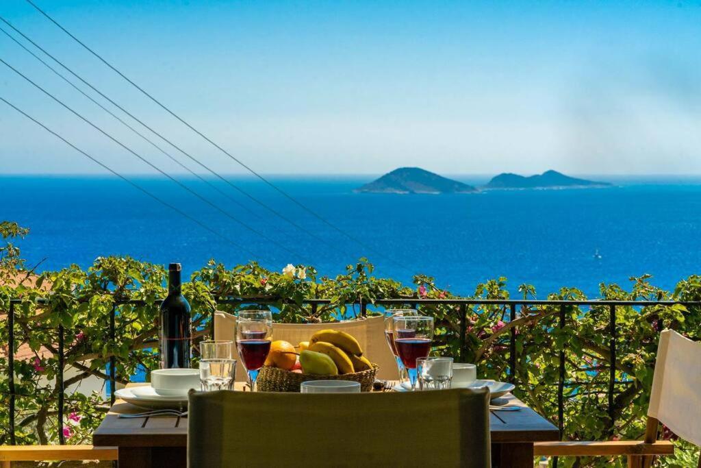 Azure Apartment With Sea View In Kalkan Ngoại thất bức ảnh