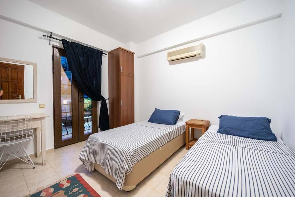 Azure Apartment With Sea View In Kalkan Ngoại thất bức ảnh