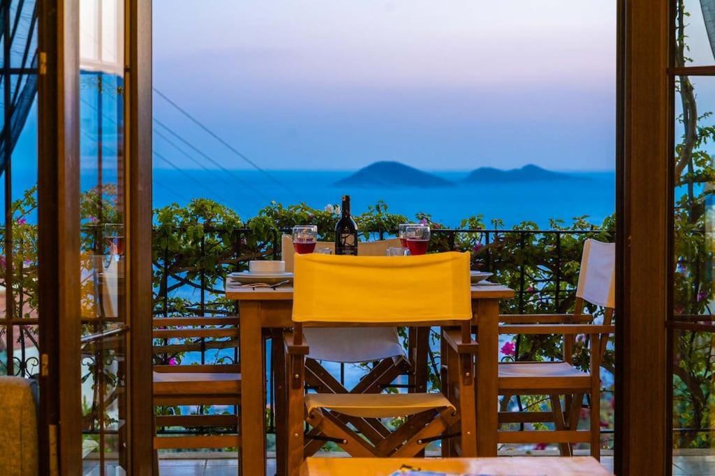 Azure Apartment With Sea View In Kalkan Ngoại thất bức ảnh
