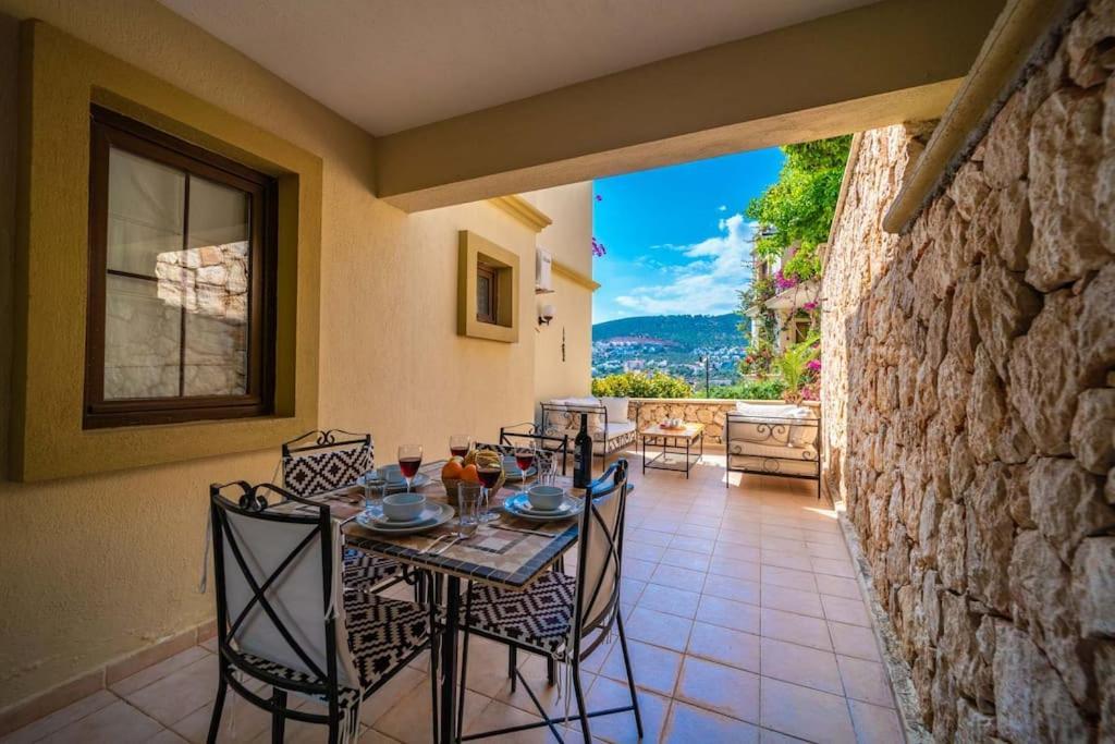 Azure Apartment With Sea View In Kalkan Ngoại thất bức ảnh