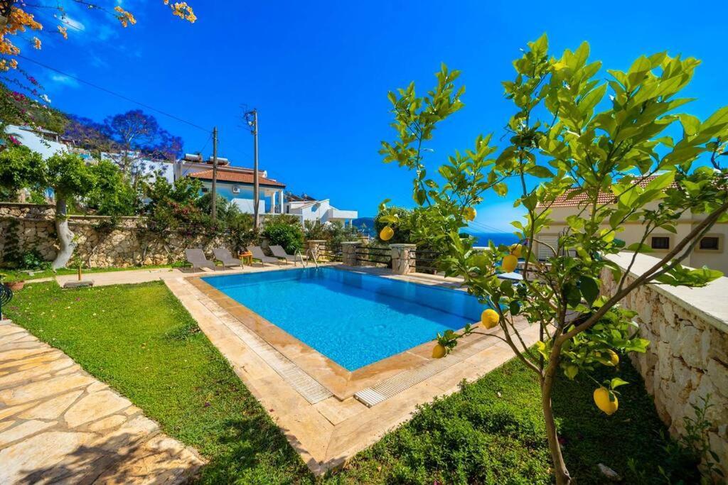 Azure Apartment With Sea View In Kalkan Ngoại thất bức ảnh